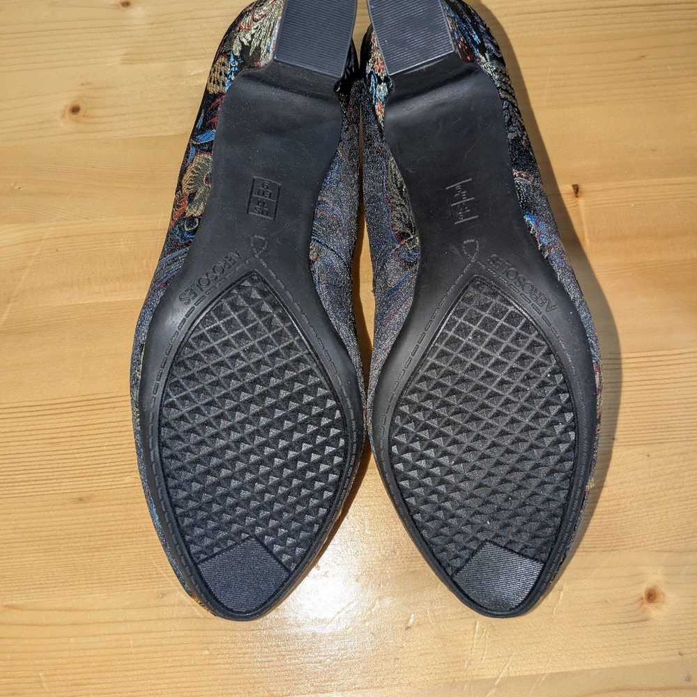 Elegant Multicolor Women's Heels - Picture 4 of 8